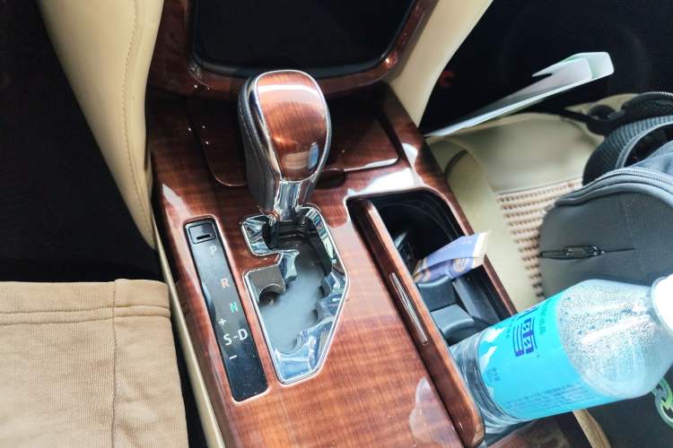 Used Toyota Crown 2015 2.0T Fashion Edition