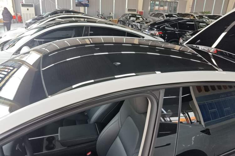 Used Tesla Model Y 2024 Rear-Wheel-Drive Version
