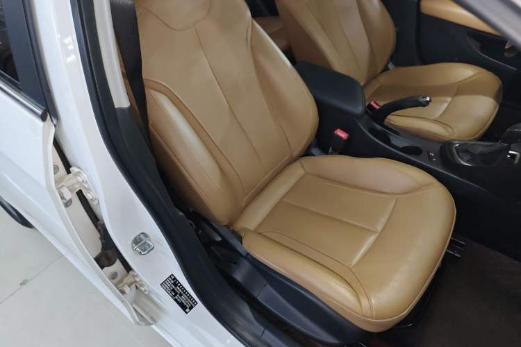 Used Buick GT 2019 18T Automatic Connected Flagship Version China V Standard
