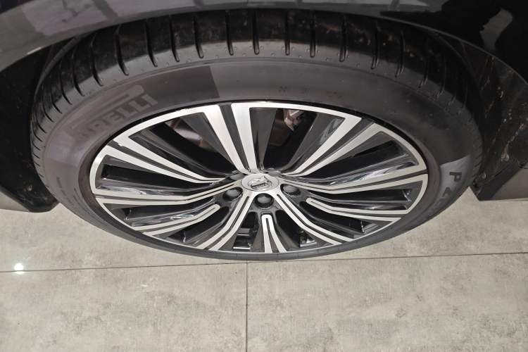 Used Volvo S90 2022 B5 Zhiyuan Luxury Edition