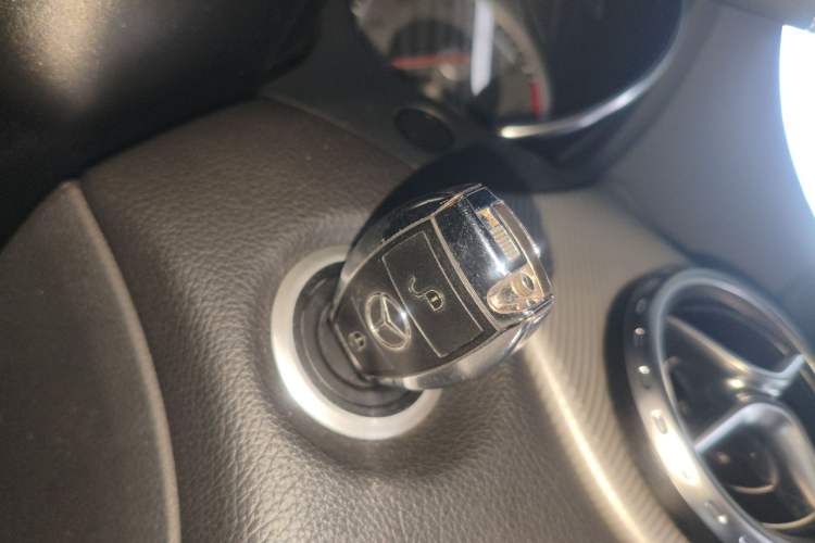 Used Mercedes-Benz GLA 2015 GLA 220 4MATIC Fashion Model