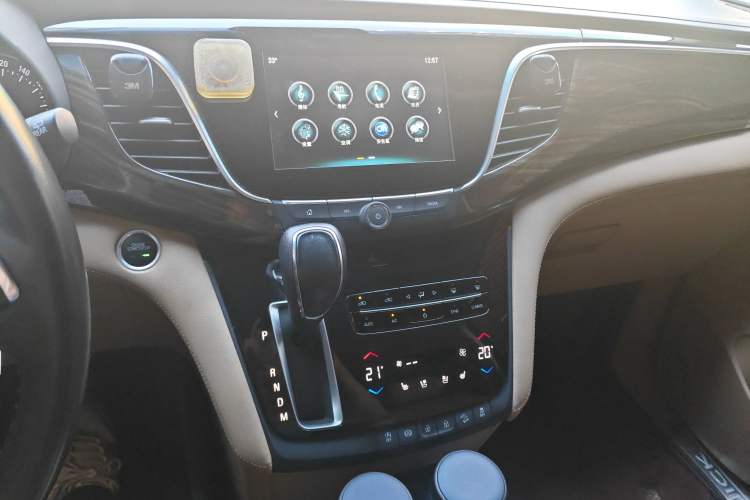 Used Buick GL8 2018 ES 28T Flagship Model China VI Standard
