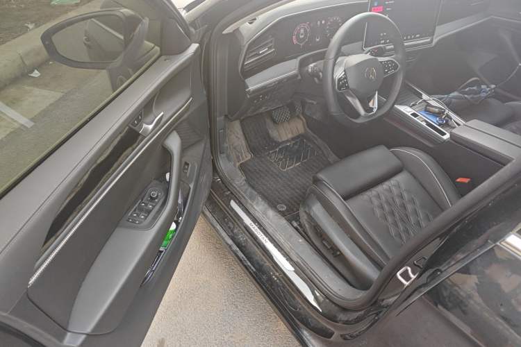 Used Volkswagen Magotan 2024 380TSI DSG Prestige Edition DaMai Package
