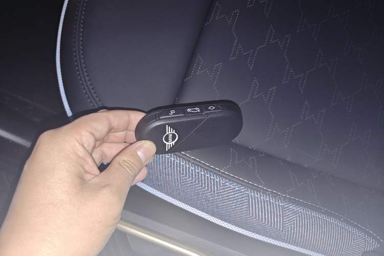 Used  Electric MINI COOPER 2024 456km COOPER E Classic Edition