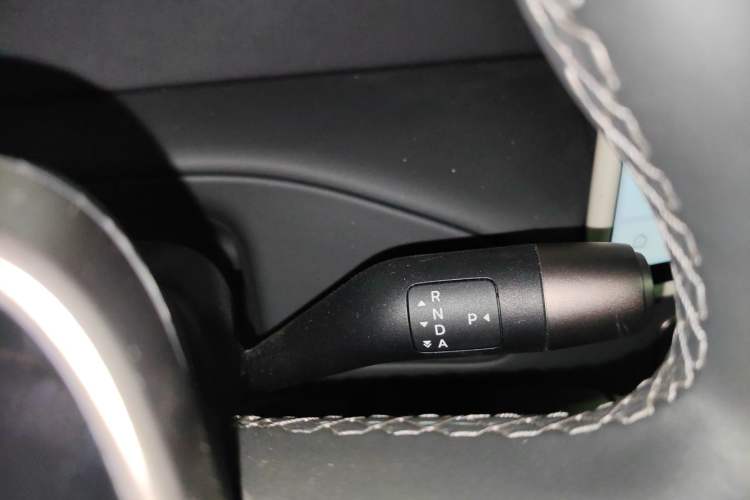 Used Li Auto MEGA 2025 Home Family Special Edition