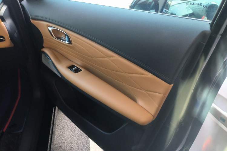 Used  Galaxy Xingjian 7 EM-i 2025 120km Exploration+ Version