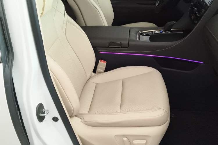 Used Toyota Vellfire 2024 Crown Dual-Engine 2.5L Ultimate Edition
