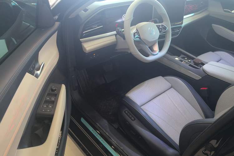 Used Volkswagen Passat 2025 Pro 380TSI Starry Dragon Edition
