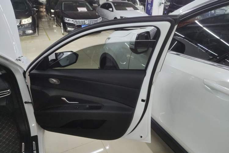 Used Hyundai Elantra 2023 1.5L CVT GLX Elite Edition
