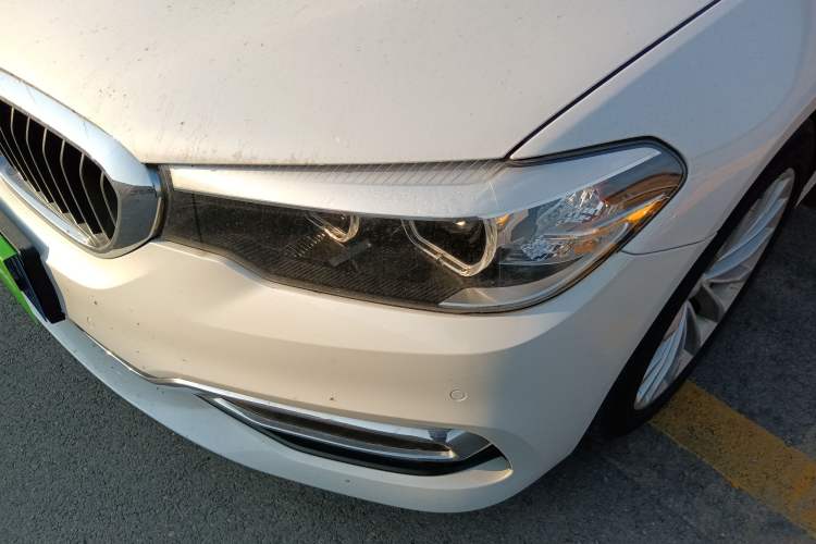 Used BMW 5 Series 2018 Facelifted 530Li xDrive Luxury Package
