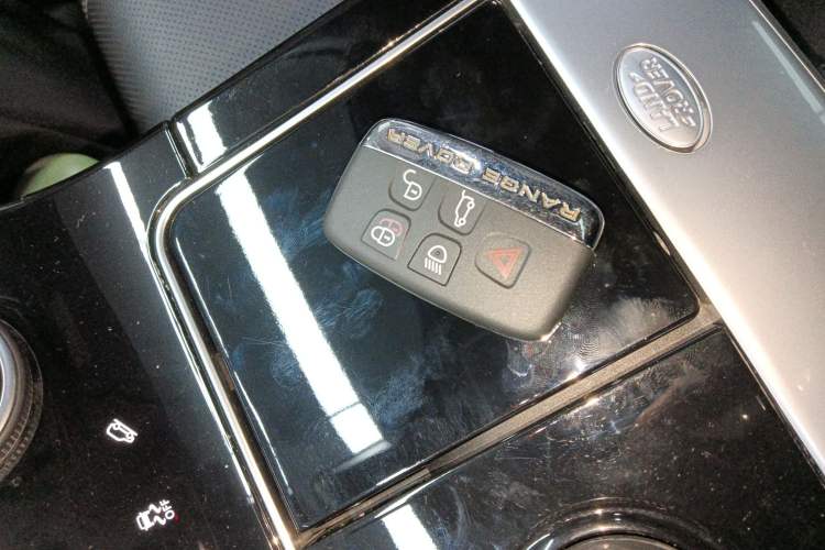 Used Land Rover Range Rover Velar 2018 P380 R-DYNAMIC SE