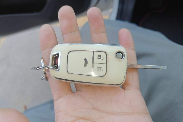 Used Chevrolet Monza 2020 Light Hybrid RS 330T Automatic Comfort Edition