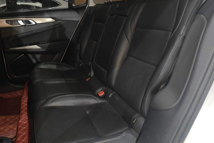 Used Lynk & Co 01 2019 2.0T Two-Wheel-Drive Pro Version China VI Standard