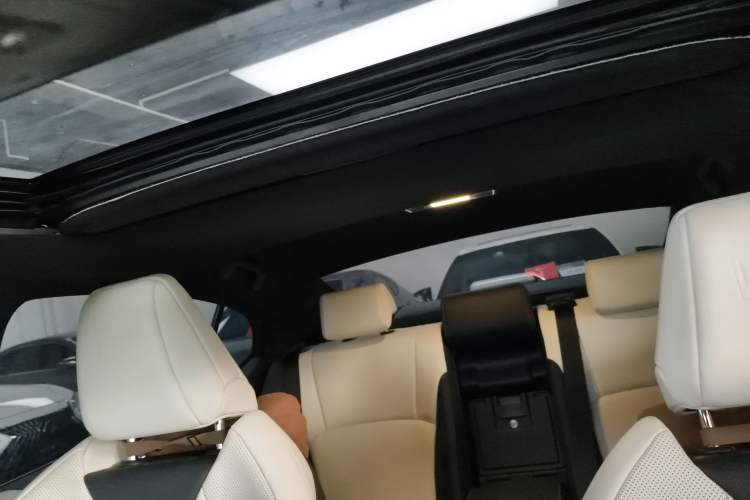 Used Lexus ES 2022 300h F SPORT
