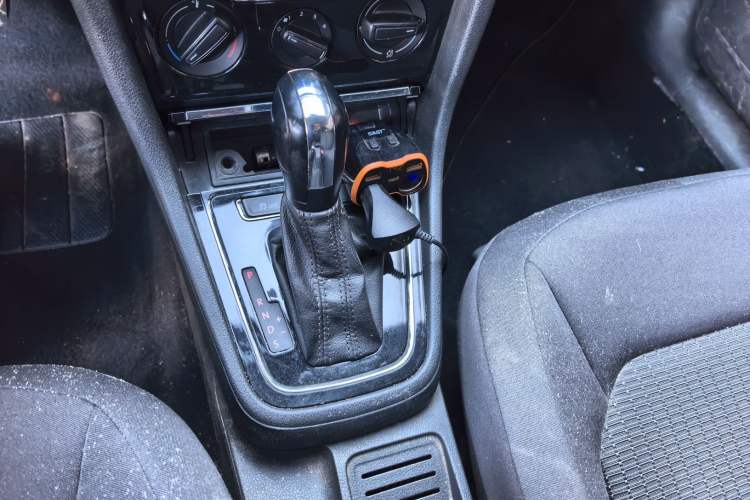 Used Volkswagen Bora 2013 1.6L Automatic Fashion Model
