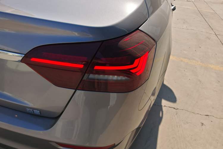 Used Geely Auto Emgrand 2021 UP 1.5L Manual Luxury Model
