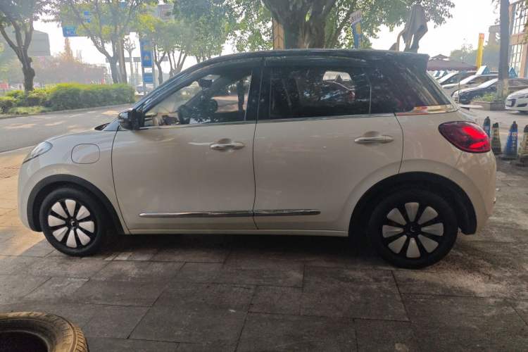 Used Wuling Bingo 2023 333 km Lingxi Connected Version
