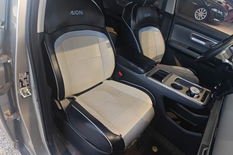 Used AION Y 2023 Plus 610 Enjoy Edition