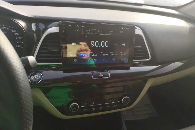 Used Kia K4 2014 1.8L Automatic GLS
