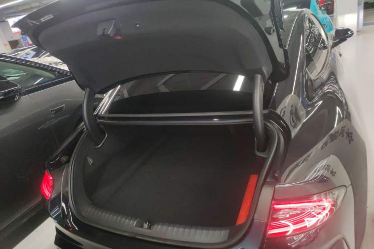 Used  SU7 2024 Four-Wheel Drive Ultra-Long Range Advanced Intelligent Driving Max Edition