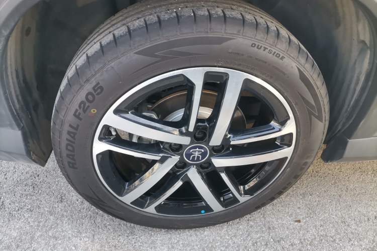 Used BYD Song L DM-i 2024 112 km Leading Edition