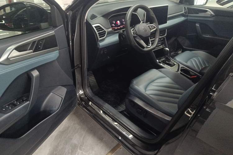 Used Volkswagen Tharu 2023 300TSI Two-Wheel-Drive Full Moon Edition