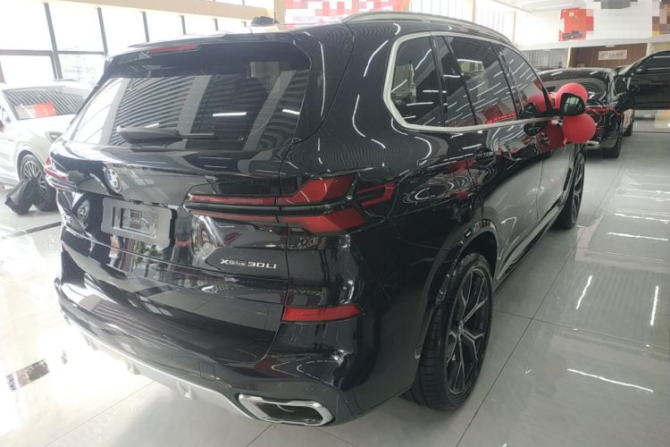 Used BMW X5 2023 xDrive 30Li Luxury M Sport Package