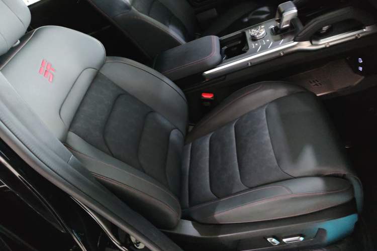 Used JETOUR Traveler 2023 2.0T All-Wheel Drive CrossPRO+
