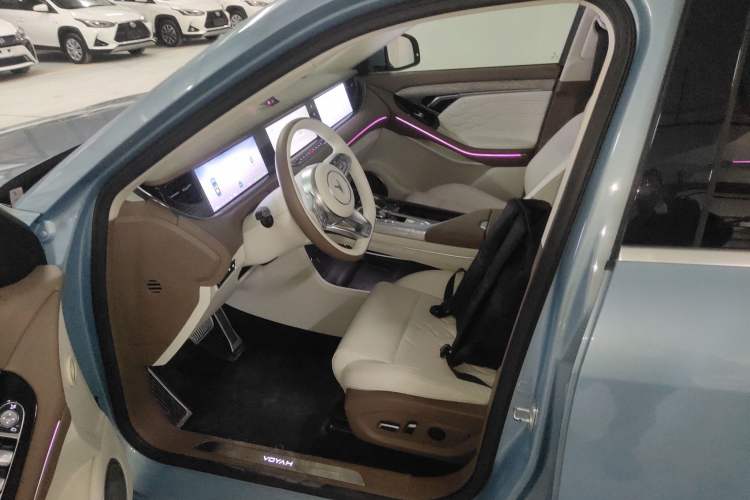 Used VOYAH FREE 2021 Four-Wheel Drive Standard Range-Extended Exclusive Luxury Package
