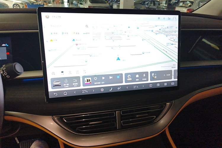 Used Denza D9 2024 DM-i 980 Four-Wheel Drive Flagship Model
