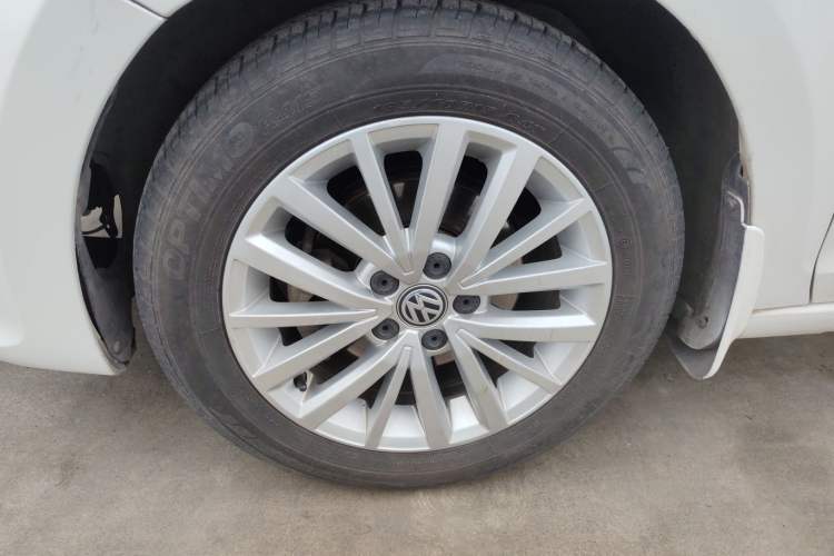 Used Volkswagen Santana 2017 Haval H9 1.6L Automatic Comfort Edition
