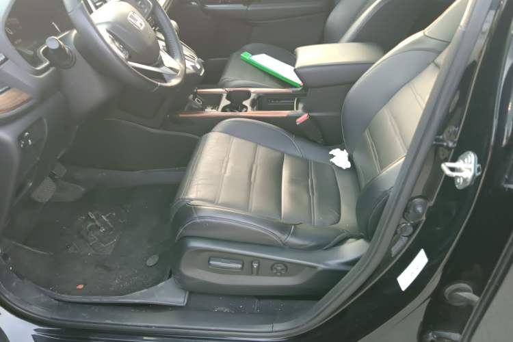 Used Honda CR-V 2017 240TURBO CVT Front-Wheel Drive Fashion Edition