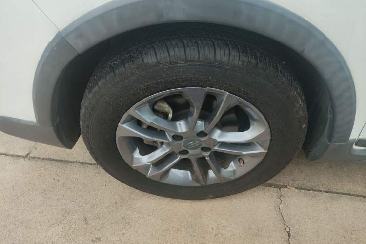 Used Geely Auto Vision X3 2020 1.5L CVT Luxury Model
