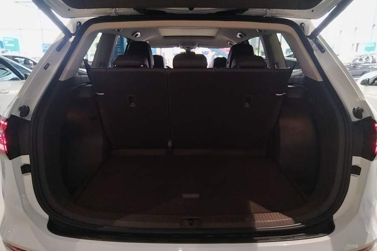 Used Volkswagen Viloran 2024 330TSI Luxury Edition
