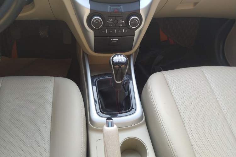 Used Changan Eado 2014 1.6L Manual Luxury Model
