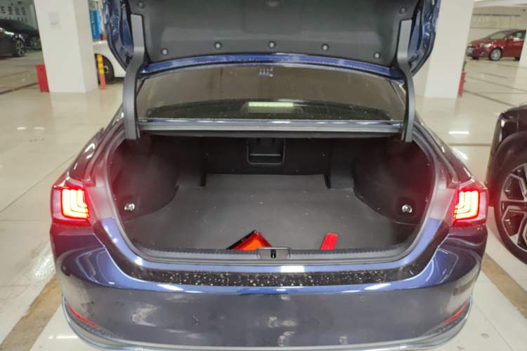 Used Lexus ES 2020 200 Excellence Edition
