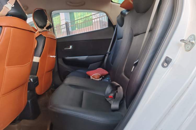 Used Kia K2 2015 Sedan 1.4L Automatic GLS