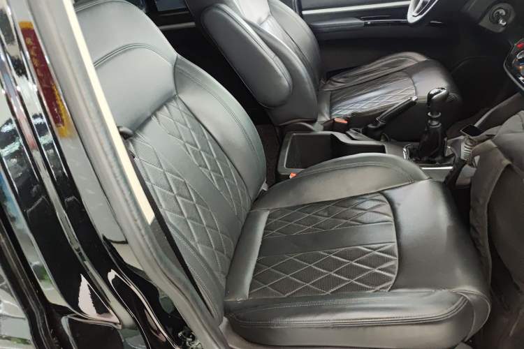 Used FORTHING Lingzhi 2025 M5 1.5T Long Wheelbase Base Model 7-Seater
