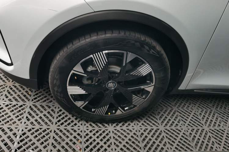 Used BYD Tang New Energy 2024 DM-i Glory Edition 112KM Flagship Model
