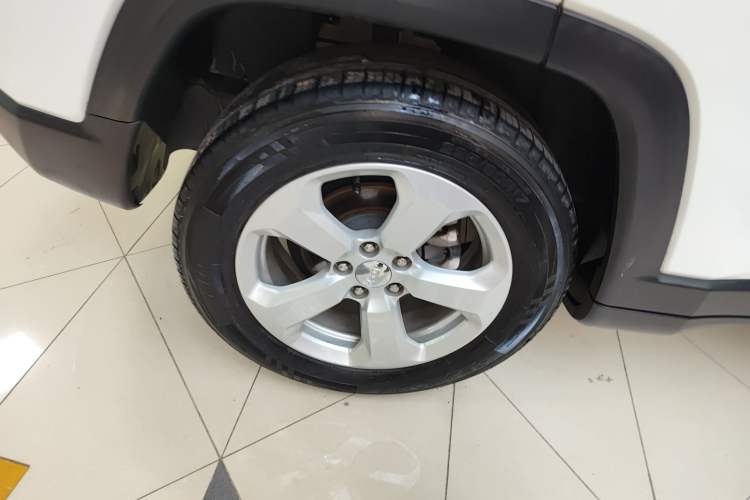 Used  Compass 2017 200T Automatic Family Edition
