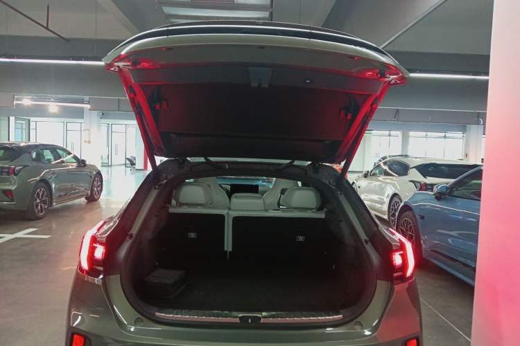 Used Zeekr 001 2025 YOU Edition 100 kWh All-Wheel Drive