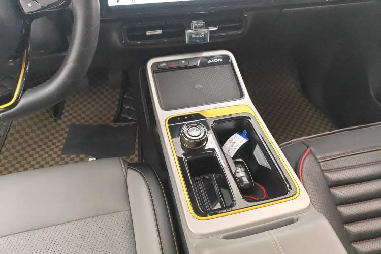 Used AION Y 2022 70 Tech Edition Ternary Lithium
