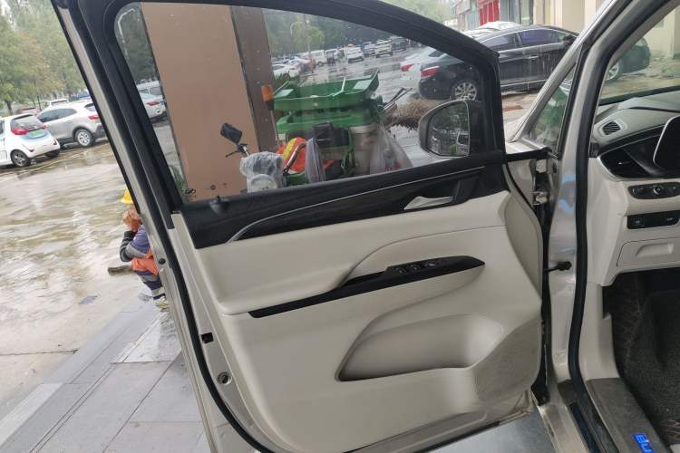 Used Buick GL8 2020 ES Land Cruiser 653T Comfort Edition
