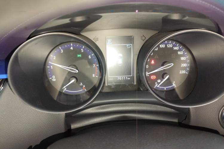 Used Toyota C-HR 2018 2.0L CoolRun Leading Edition with Sunroof China VI Standard
