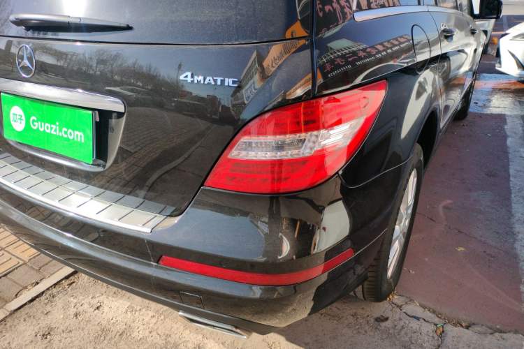 Used Mercedes-Benz R-Class 2017 R 320 4MATIC Business Edition Prestige Model