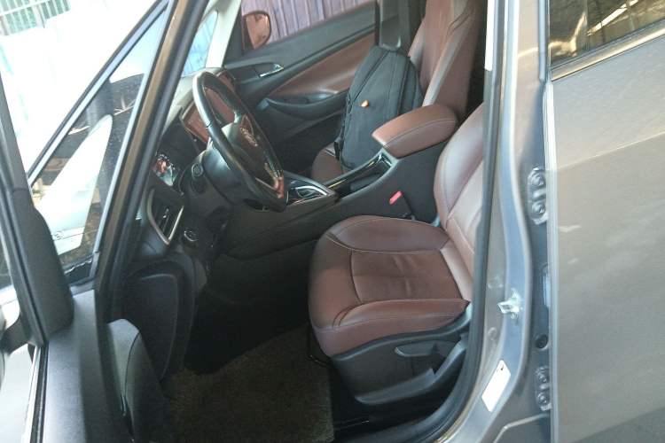 Used Buick GL6 2018 18T 6-Seater Luxury Model
