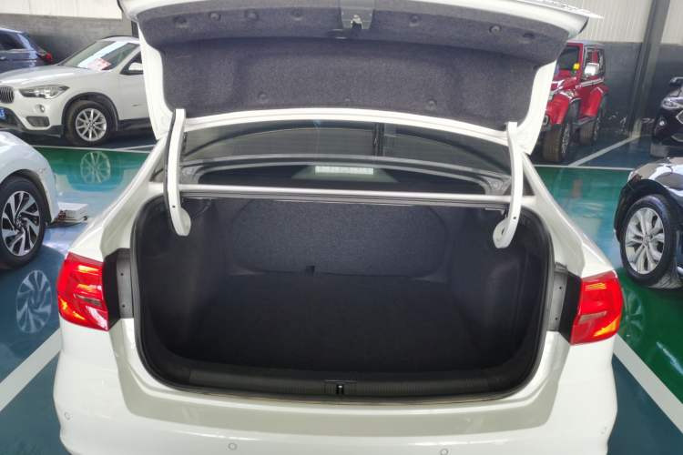 Used Volkswagen Bora 2019 Facelift Bora·Legend 1.5L Automatic Fashion Edition China VI Standard
