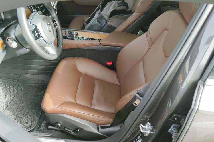 Used Volvo S90 2021 B5 Zhiyi Luxury Edition
