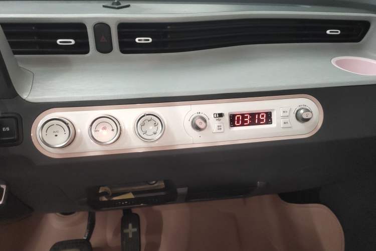 Used Wuling Hongguang MINIEV 2021 Macaron Premium Model – Lithium-NMC
