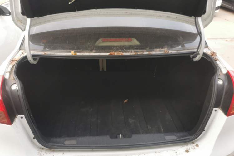 Used Buick Excelle 2015 1.5L Automatic Classic Model
